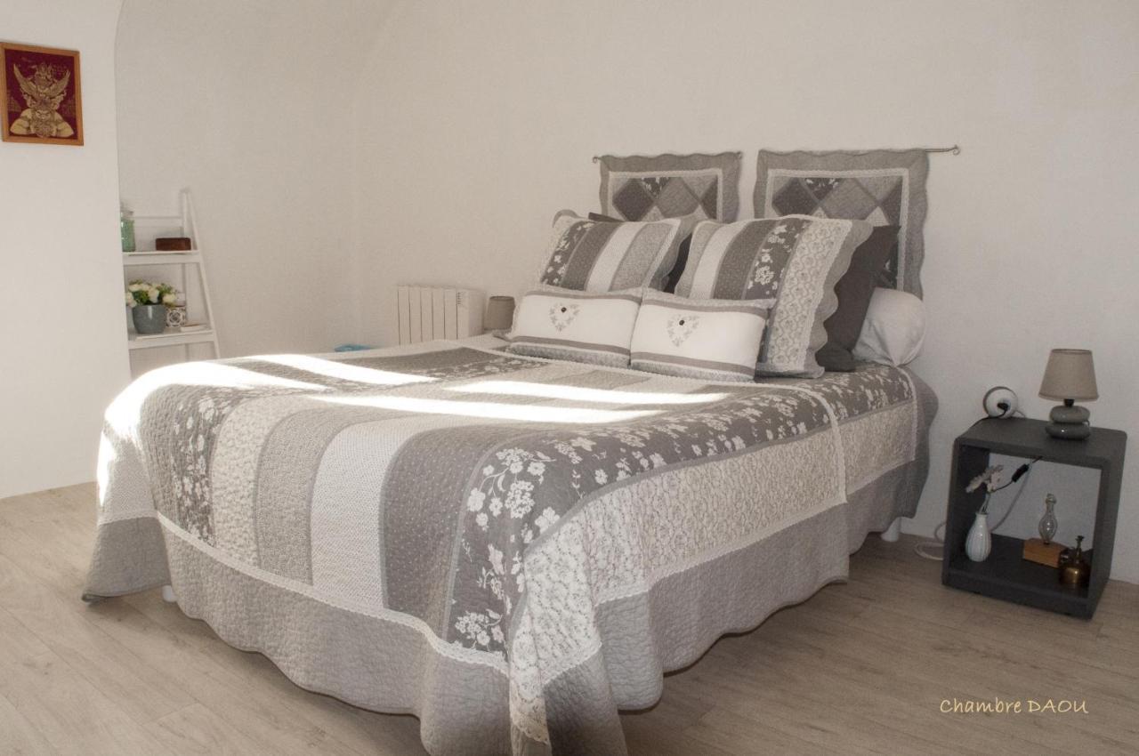 Ty Daou Gwez Bed and Breakfast Irodouer Buitenkant foto